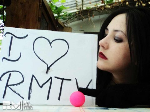 dark-haired-girl-i-love-real-magic-tv-2