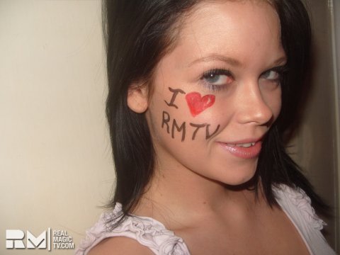 i-heart-rmtv-cheek