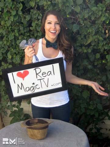 real-magic-tv-bowtie-hat-1