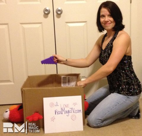 real-magic-tv-cut-elmo-in-half