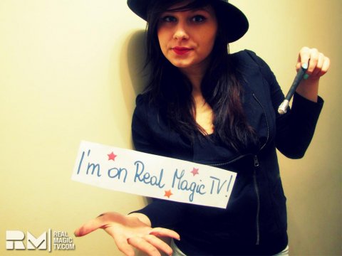 girl-levitates-floats-sign-for-real-magic-tv